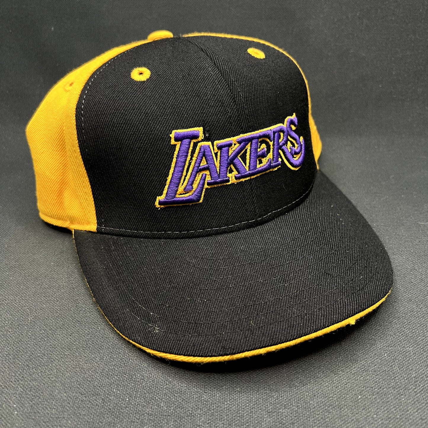 Vintage Reebok Los Angeles Lakers Fitted Hat 7 3/8 NBA Black Gold