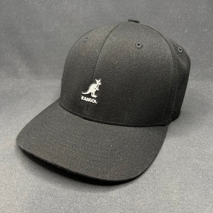 Kangol Black Flexfit Baseball Cap Hat Kangaroo Logo M/L Clean