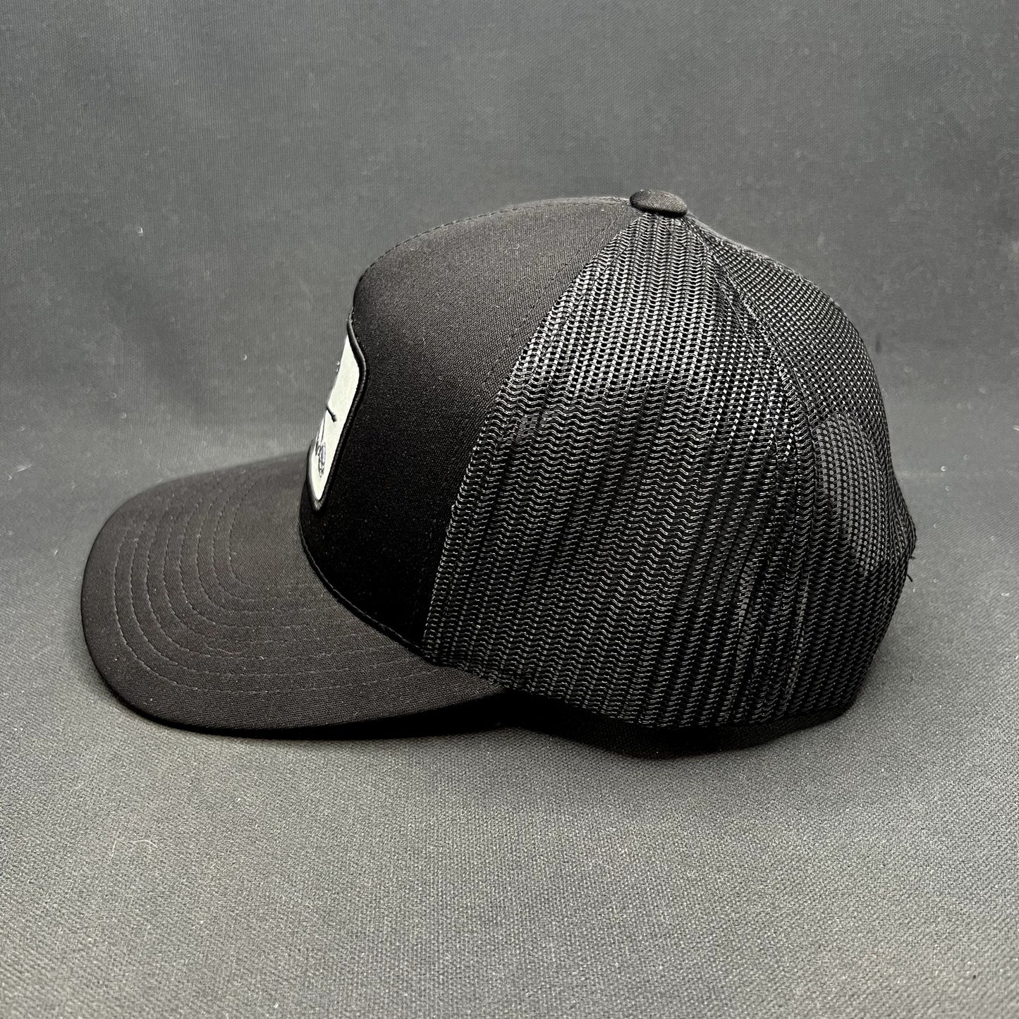 Greyson Clothiers Cross Arrows Wolf Trucker Snapback Hat Black Golf Cap