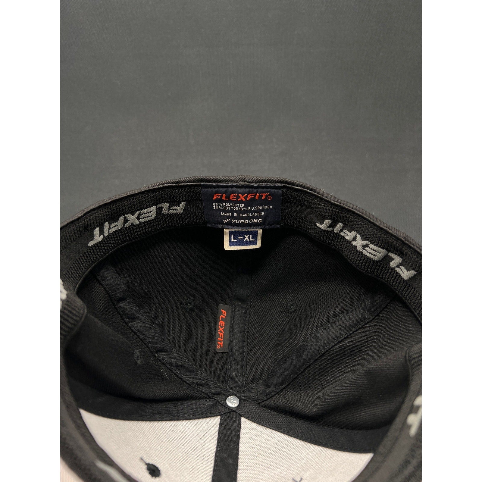 RARE Avengers Endgame Cast & Crew Flexfit Hat L/XL – Marvel Studios 2017–2019