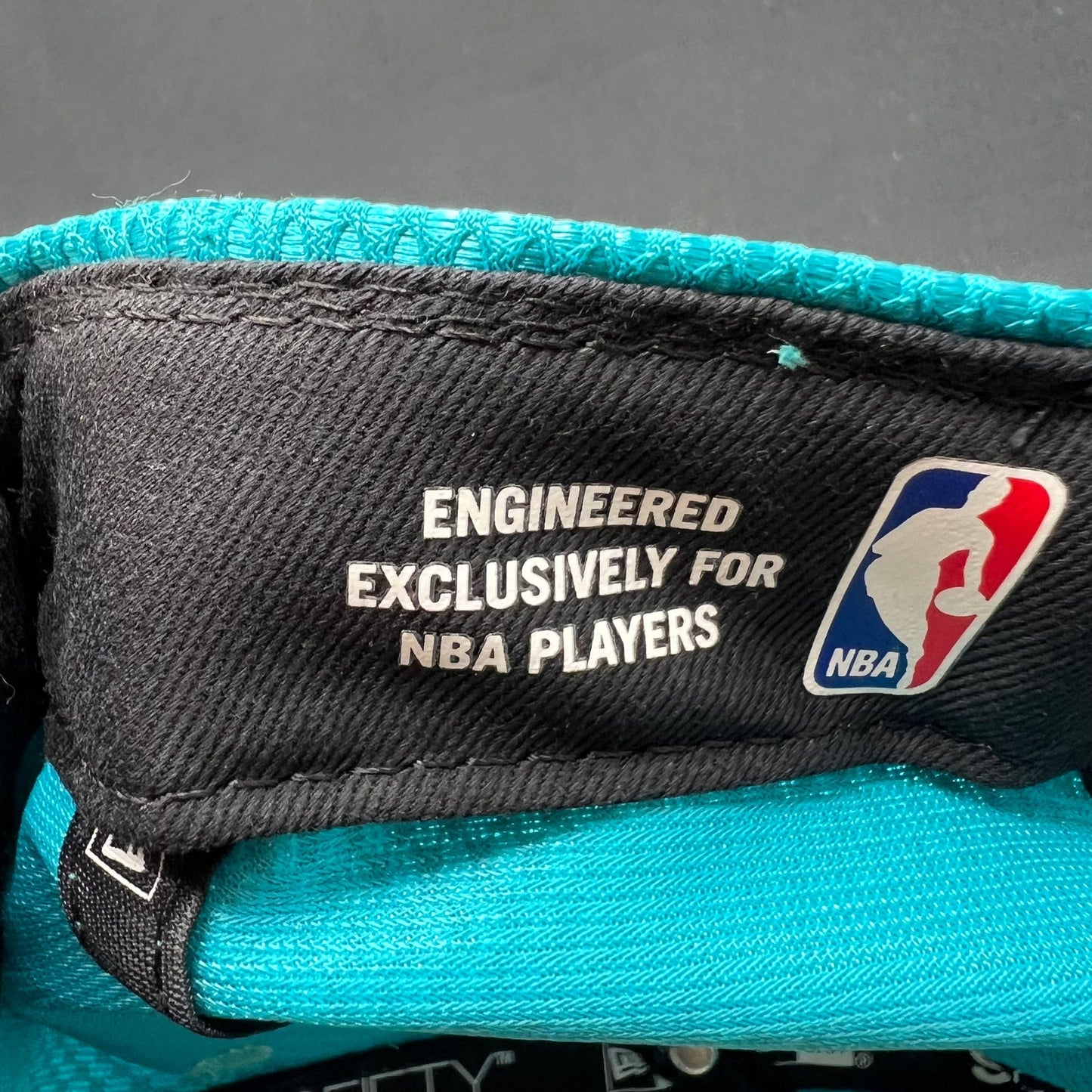 Charlotte Hornets New Era 9FIFTY On Court Snapback Teal NBA Hat