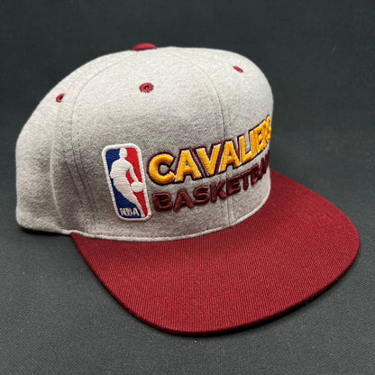 Mitchell & Ness Cavaliers Snapback Hat NBA Script Gray Red