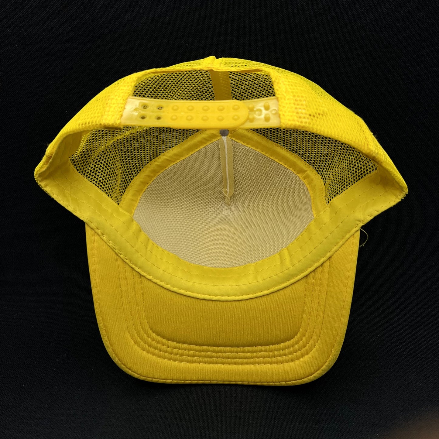 Gold’s Gym SoCal Snapback Trucker Hat Yellow White Fitness Gym California Cap