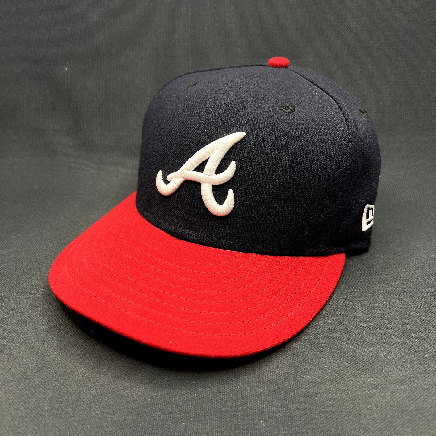 New Era 59FIFTY Atlanta Braves On-Field Fitted Hat 6 7/8 Navy Red MLB Cap