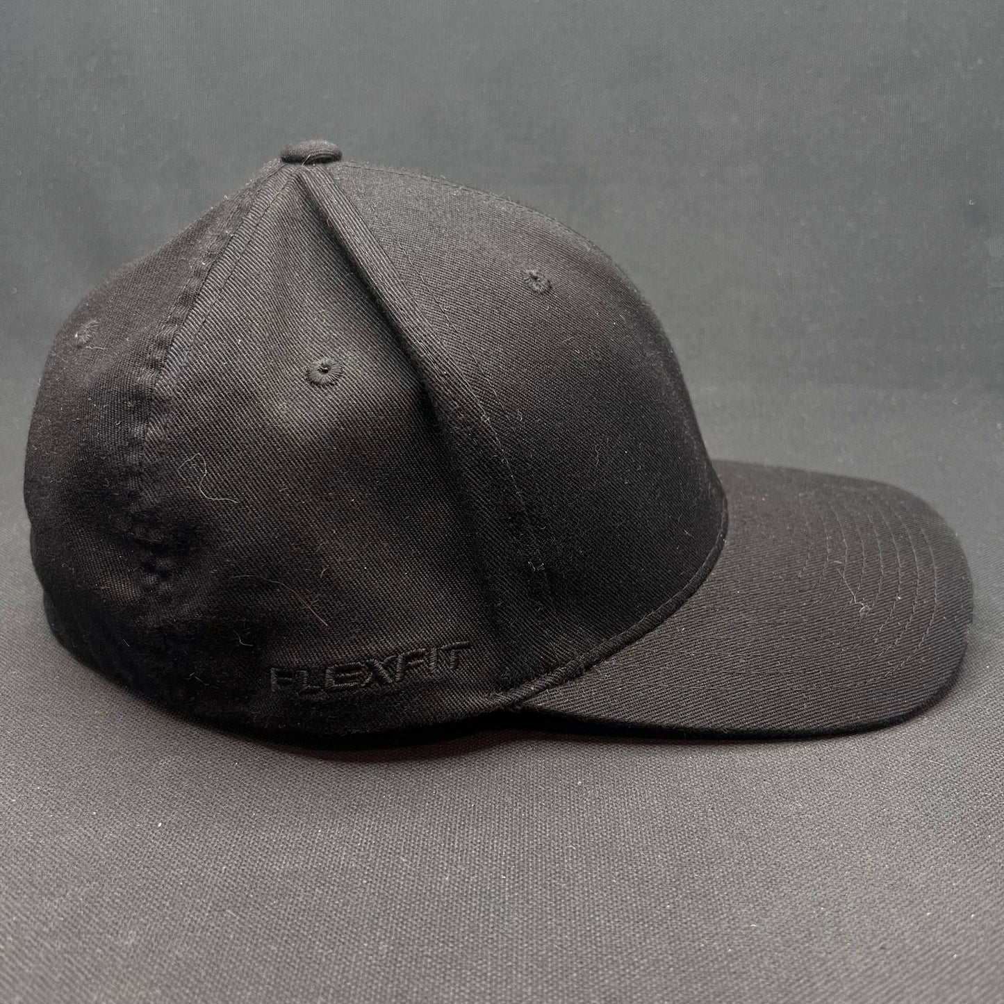 Y2K Quiksilver Flexfit Fitted Hat Black Surf Skate Cap L/XL