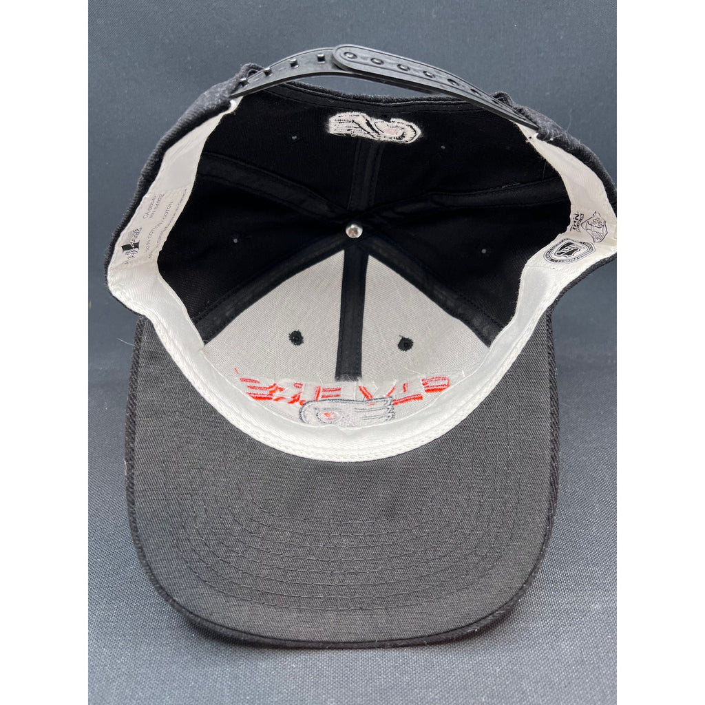 Vintage 1990s Philadelphia Flyers Snapback Hat #1 Apparel NHL Made in Canada