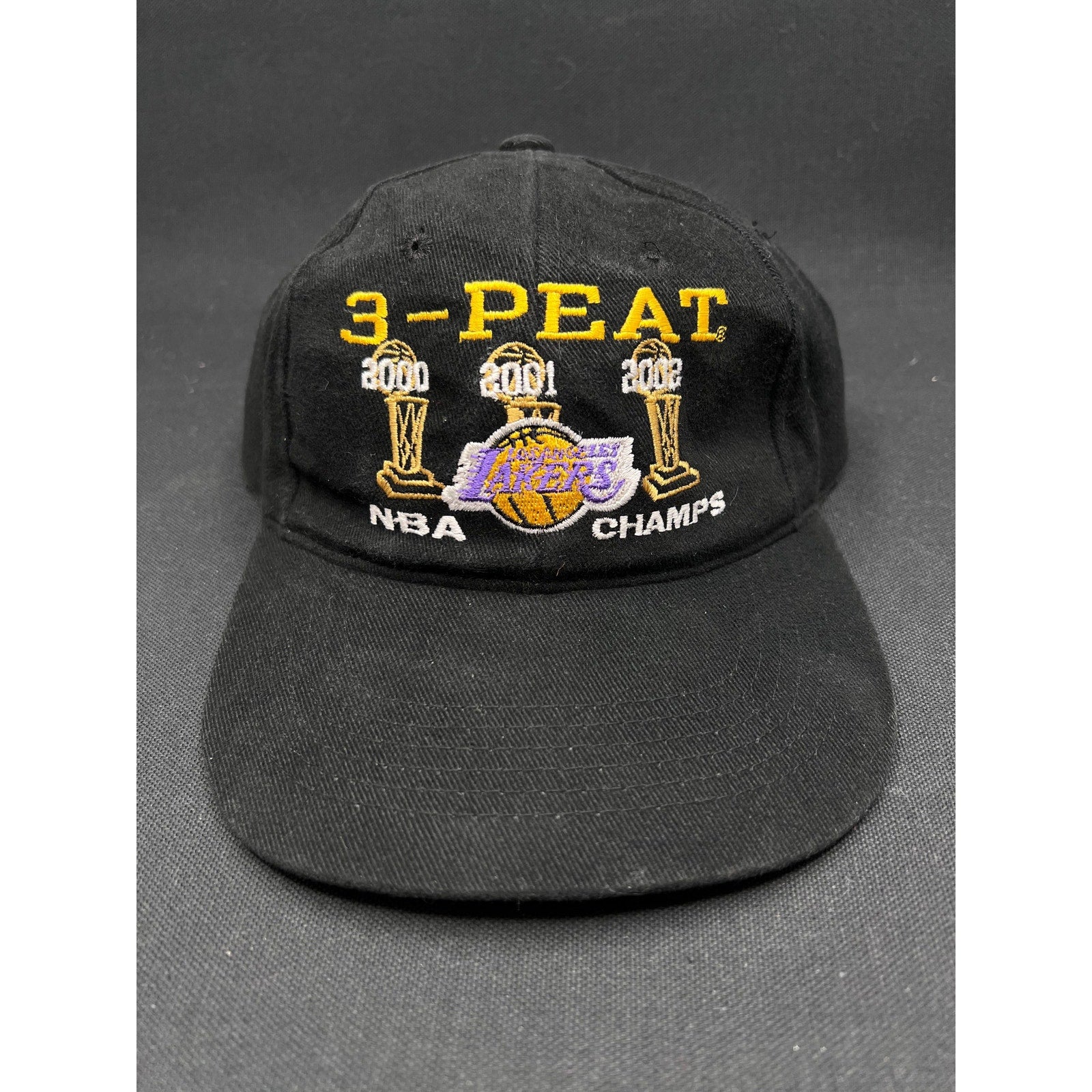 Vintage 2002 Los Angeles Lakers “3-Peat” NBA Champions Hat – Headmaster Inc.