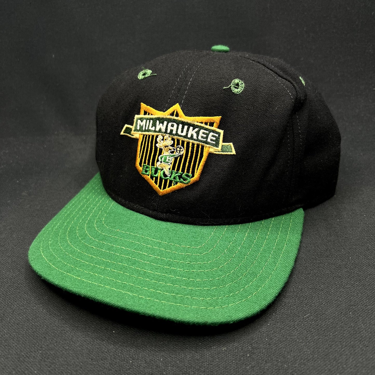Vintage Milwaukee Bucks NBA Snapback Hat New Era USA Made Pro Design