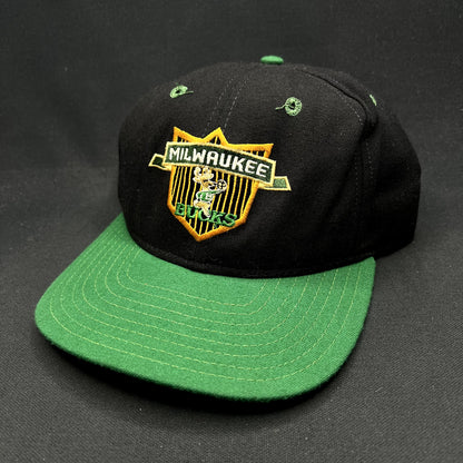 Vintage Milwaukee Bucks NBA Snapback Hat New Era USA Made Pro Design