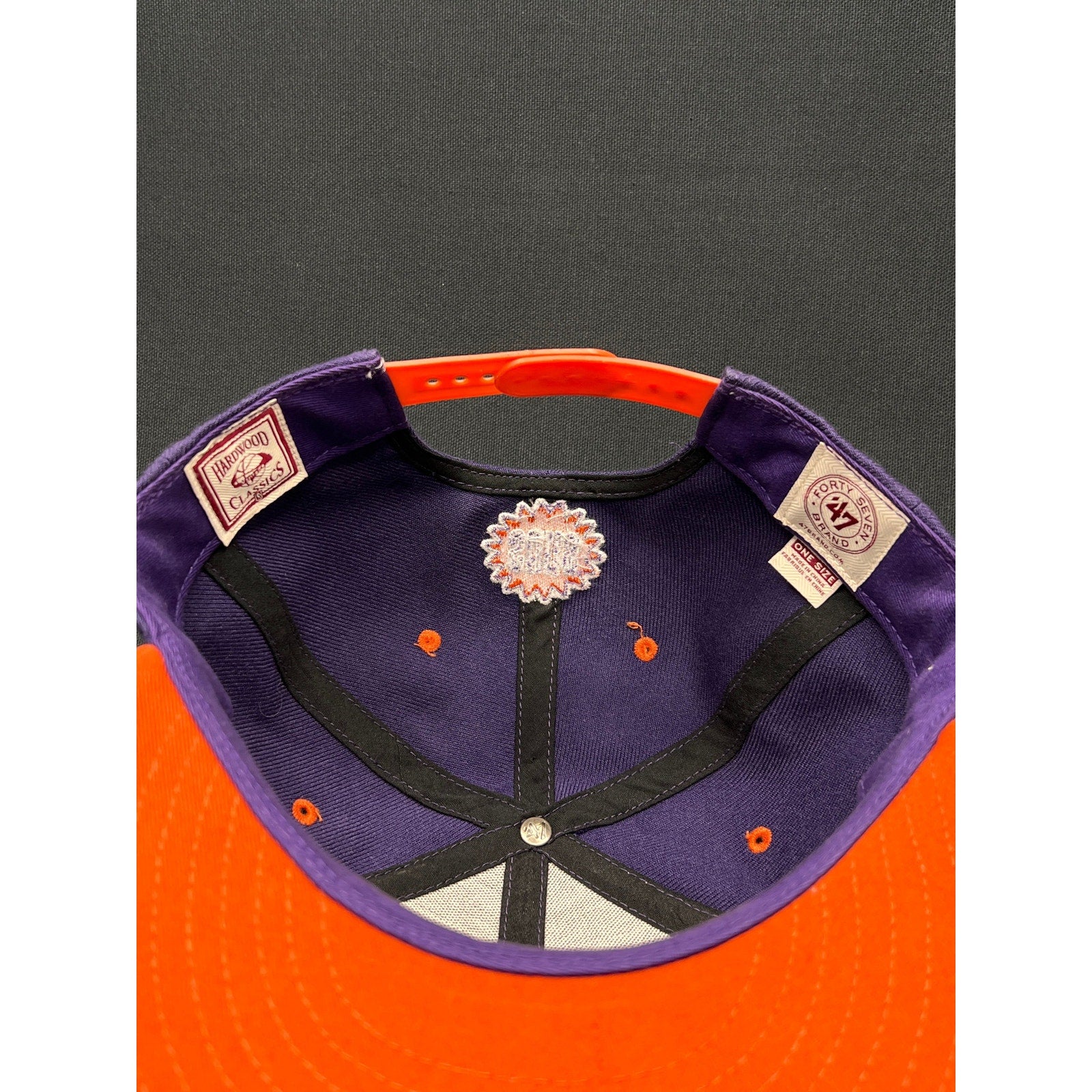 Phoenix Suns Script Snapback – ’47 Brand Hardwood Classics