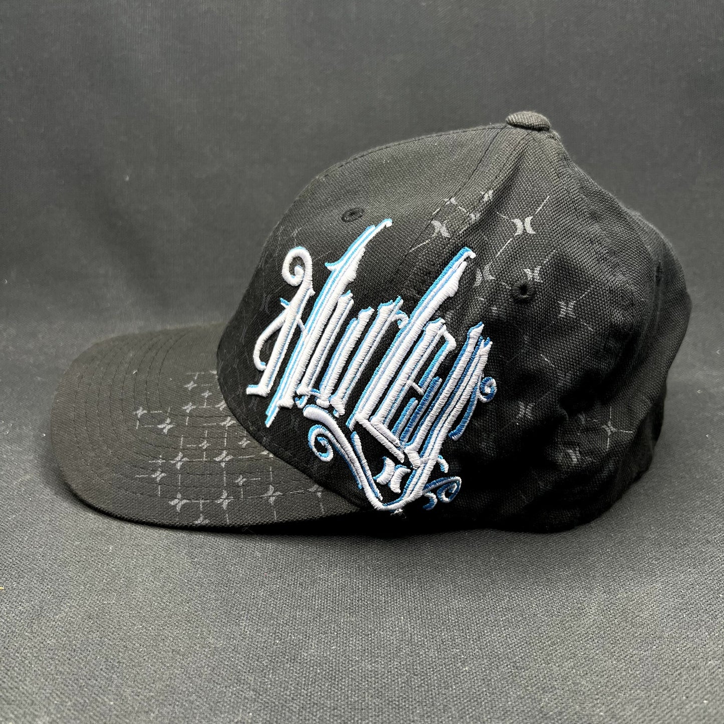 Y2K Hurley Flexfit Hat Black Blue White S/M Stretch Fit Cap