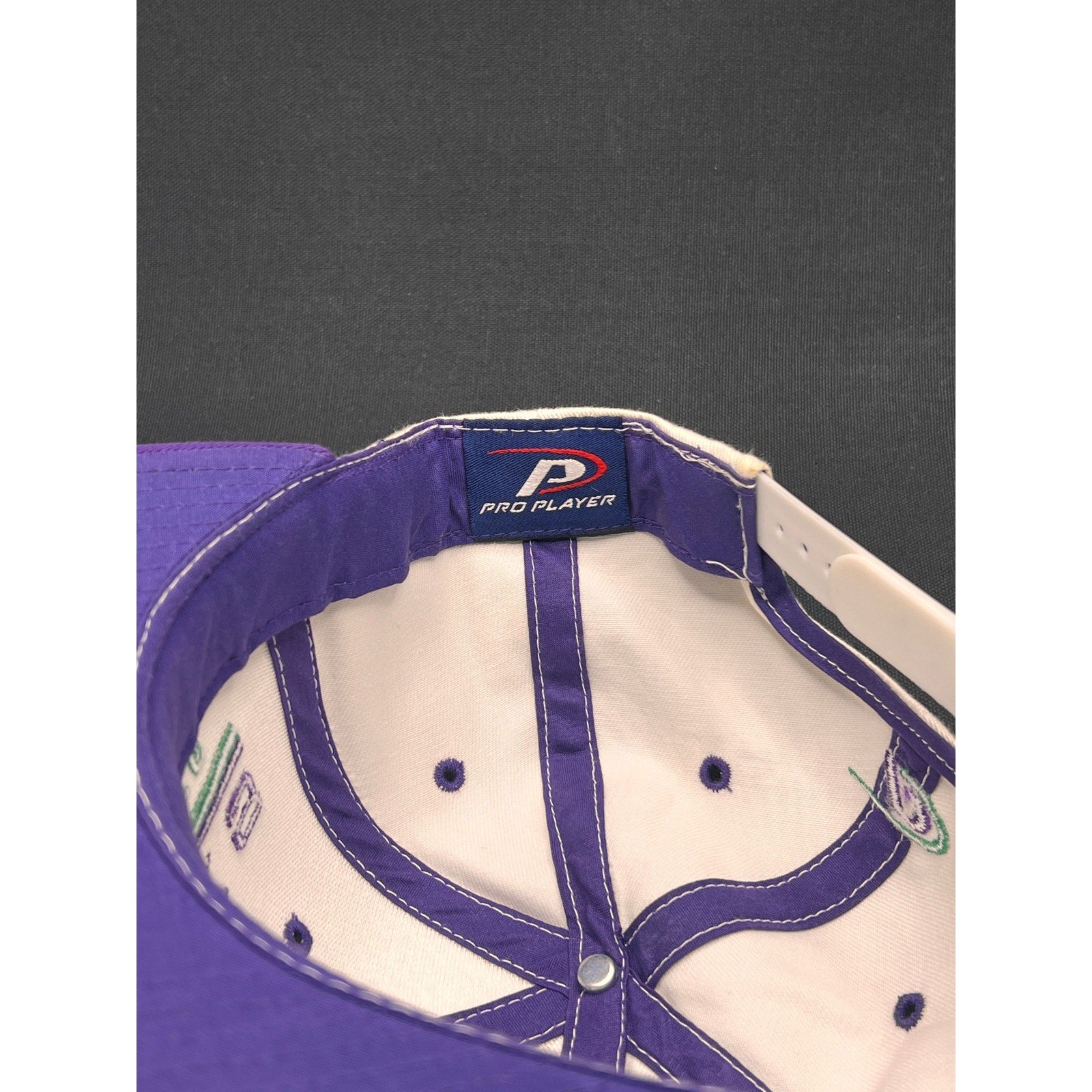 Vintage 1990s Milwaukee Bucks Snapback Hat Purple/White – Pro Player NBA