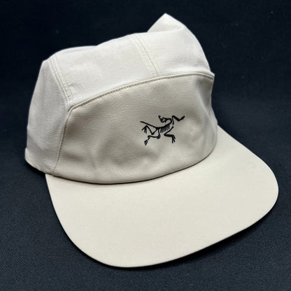 Arc’teryx 5 Panel Technical Cap Beige Bird Logo Lightweight Trail Hat L/XL