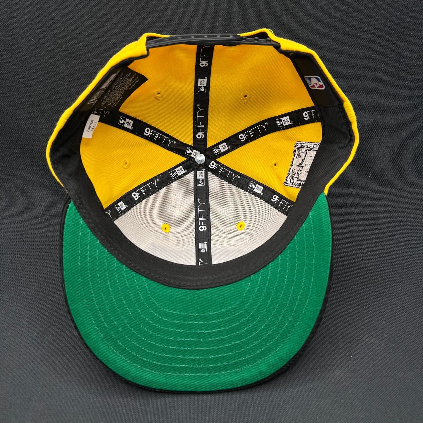 Los Angeles Lakers 75 years New Era Corduroy Brim Snapback Hat