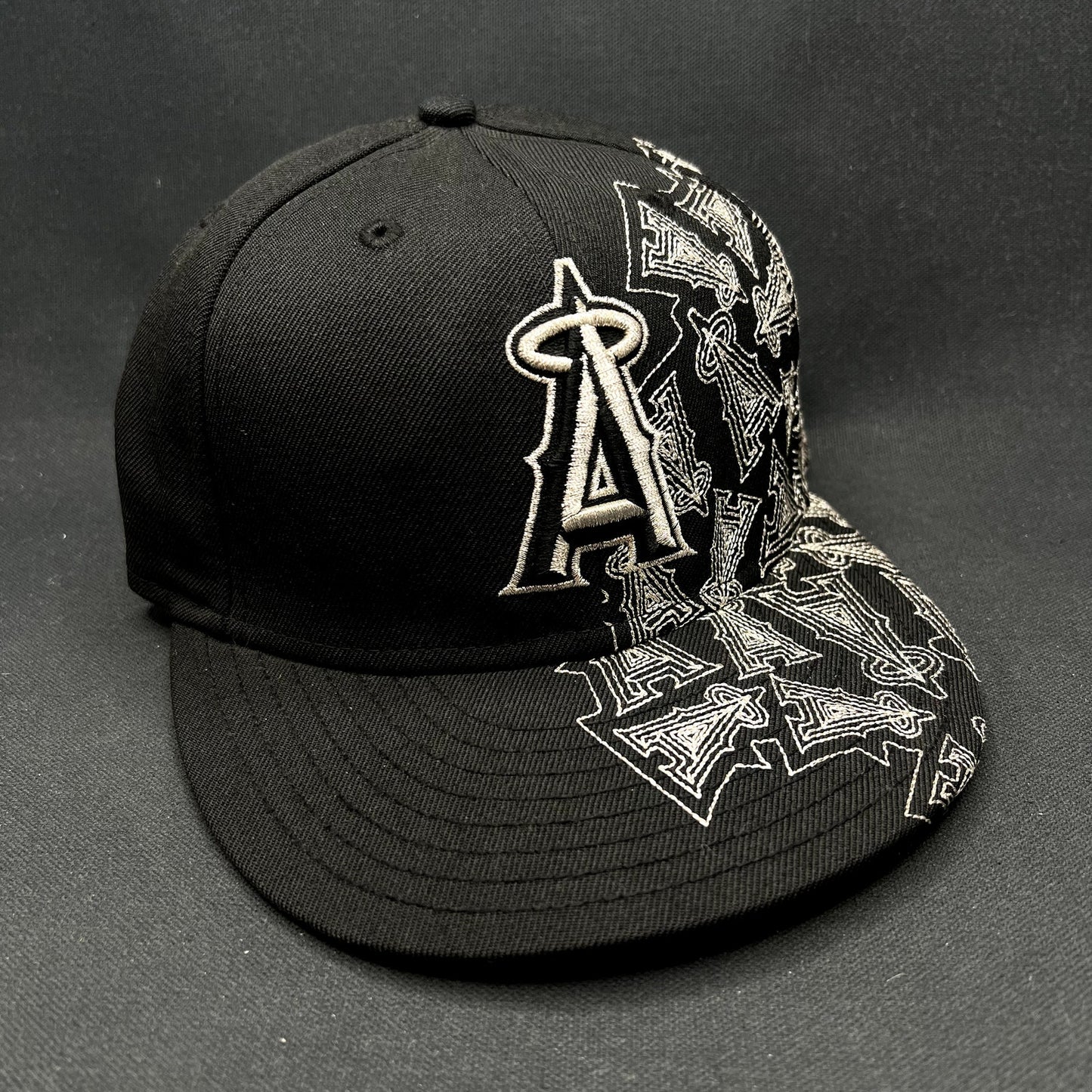 New Era 59FIFTY Los Angeles Angels Fitted Hat Size 7 Black MLB