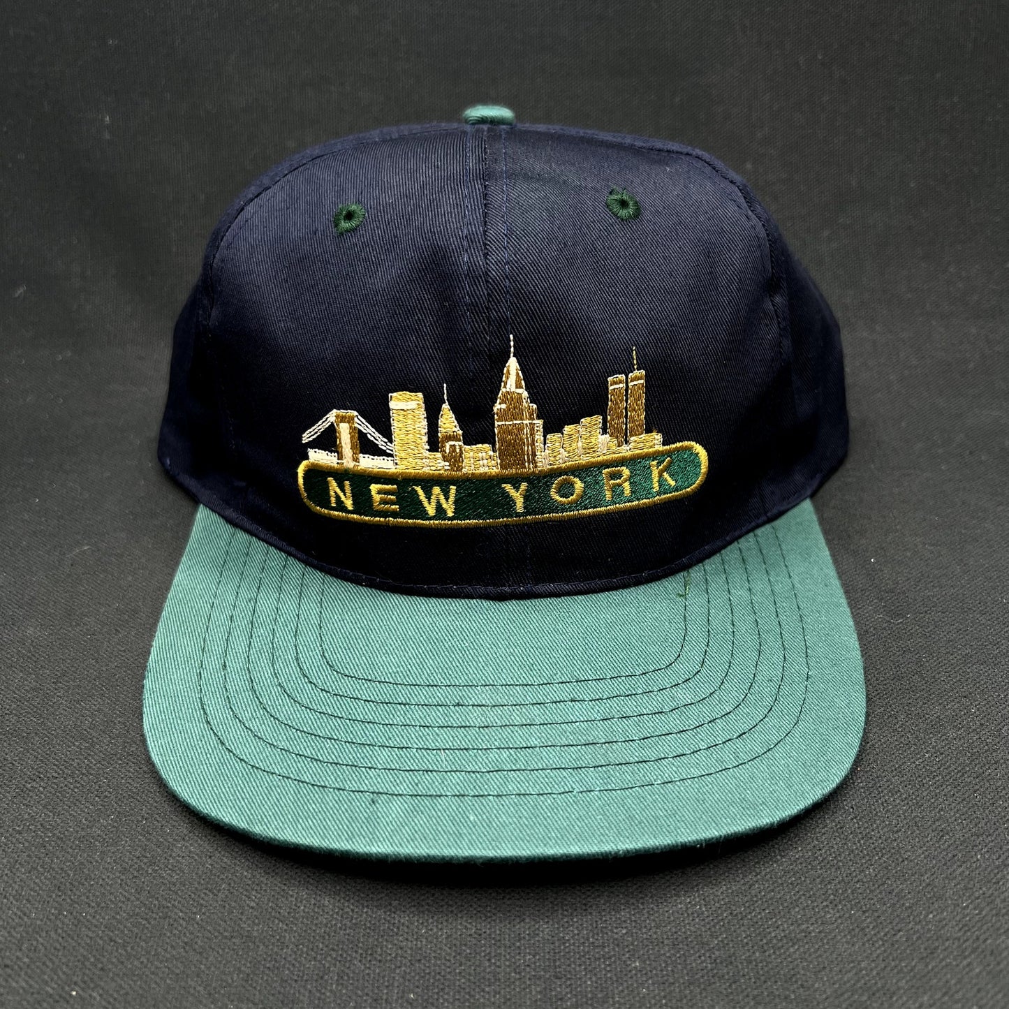 Vintage New York Skyline Snapback Hat Twin Towers NYC USA