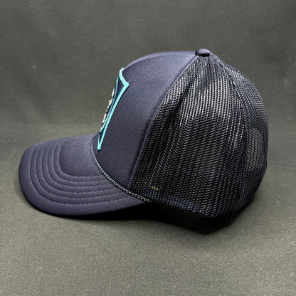 Après Vibes Friday Feelin’ Snapback Trucker Hat Navy Ski Resort Winter Cap