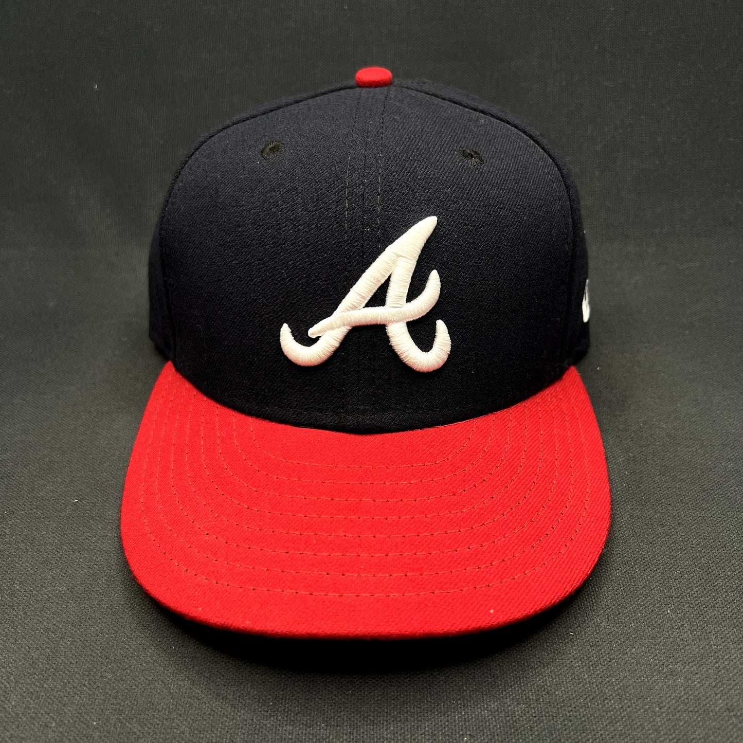 New Era 59FIFTY Atlanta Braves On-Field Fitted Hat 6 7/8 Navy Red MLB Cap