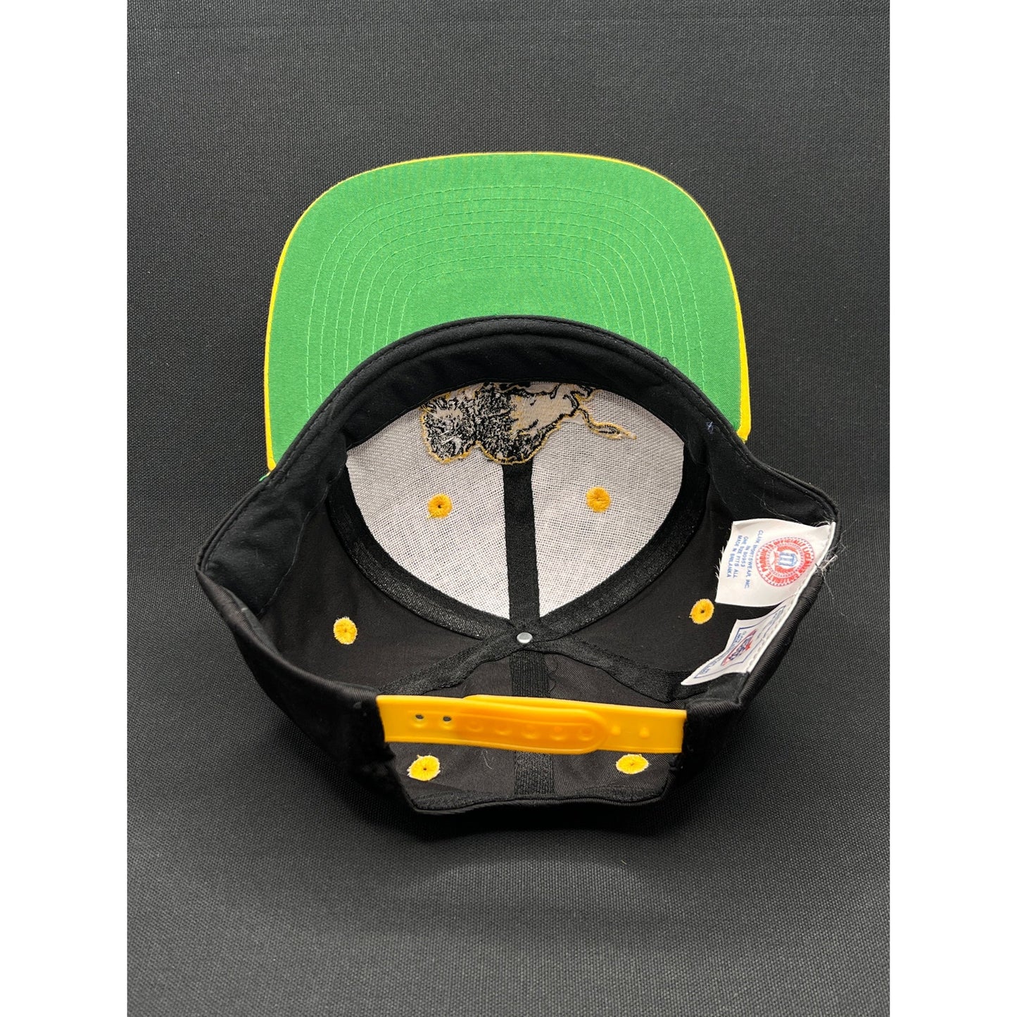 Vintage 90s University of Colorado Buffaloes Bull Snapback Hat