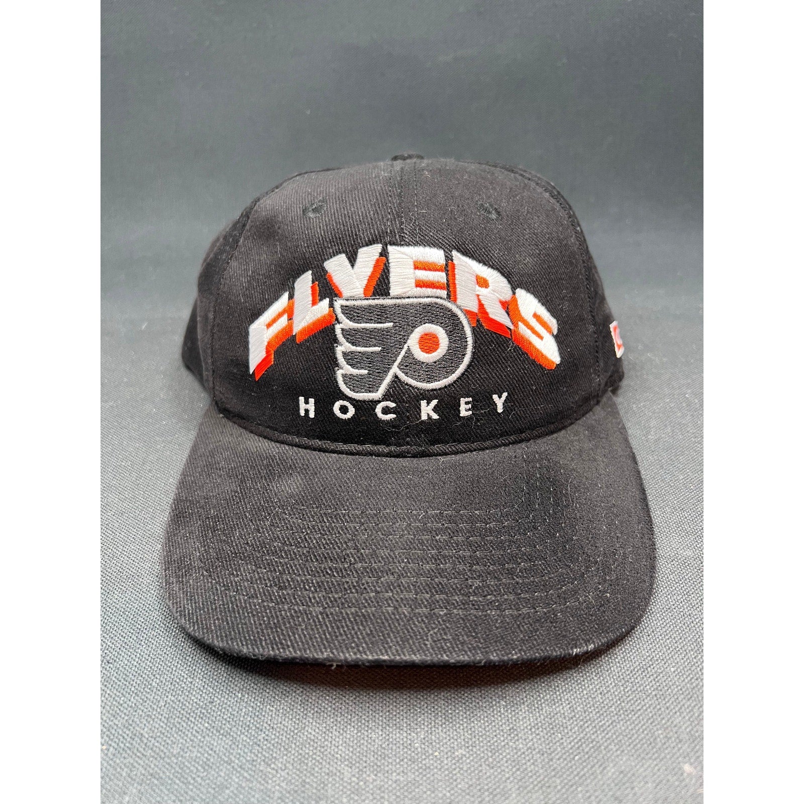 Vintage 1990s Philadelphia Flyers Snapback Hat #1 Apparel NHL Made in Canada