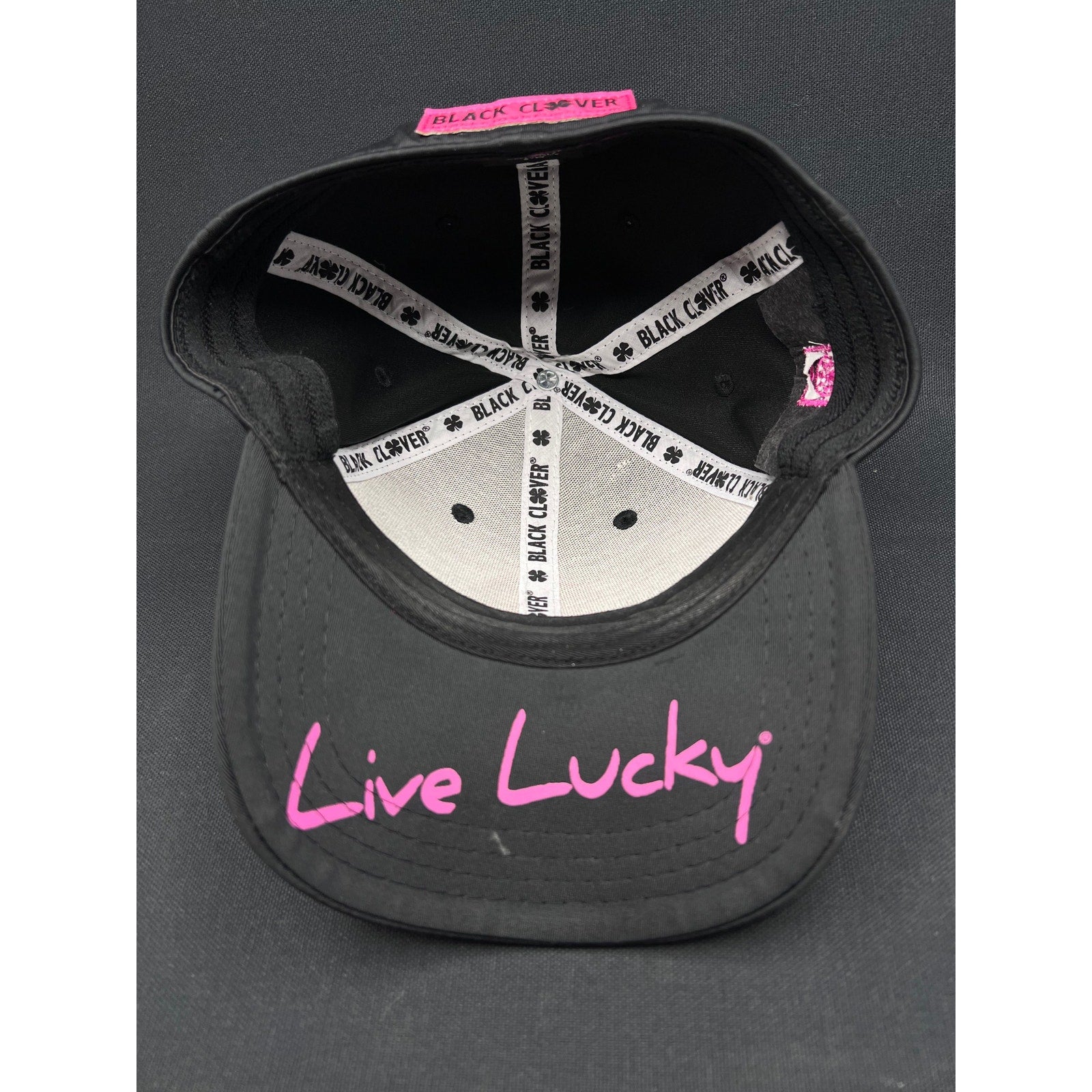 Black Clover “Live Lucky” Valley Inn Hat – Black & Pink 4-Leaf Clover S/M
