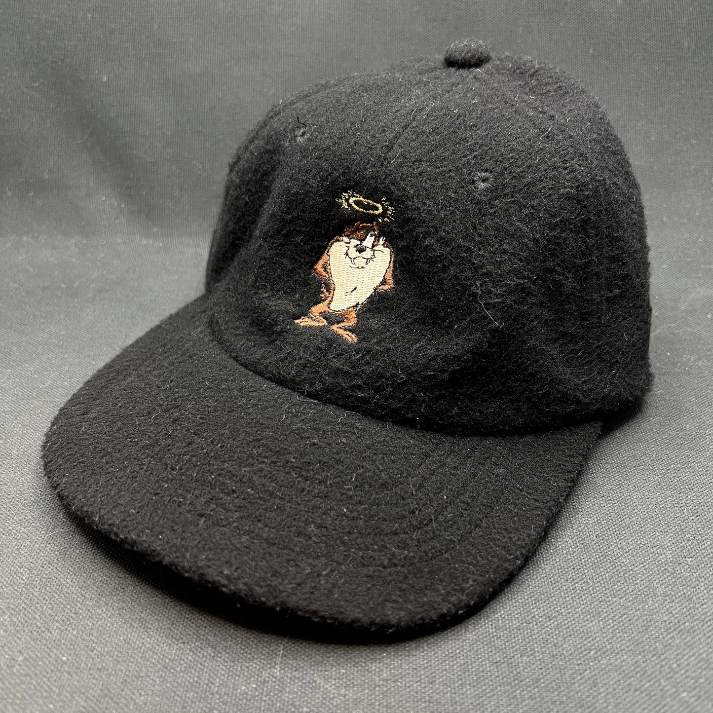 Vintage 1995 Taz Tasmanian Devil Wool Ear Flap Snapback Winter Hat