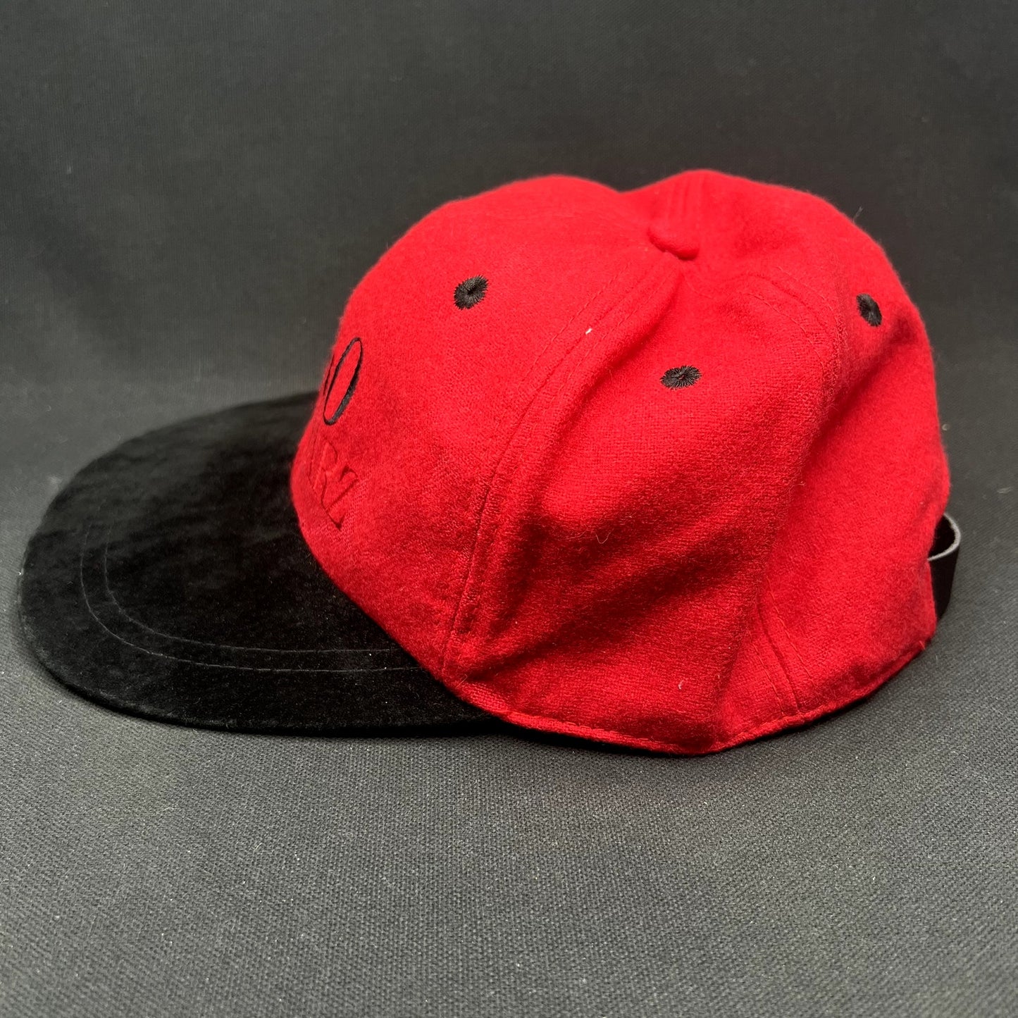 YOUTH Vintage FAO Schwarz Strapback Hat Wool Red Black