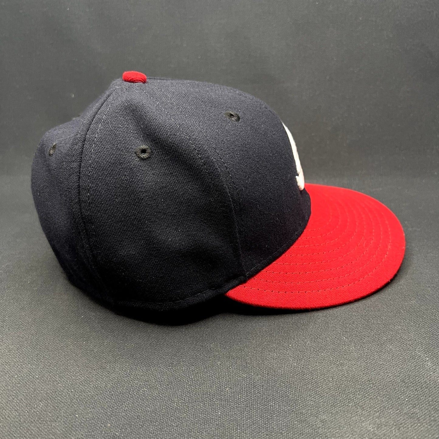 New Era 59FIFTY Atlanta Braves On-Field Fitted Hat 6 7/8 Navy Red MLB Cap
