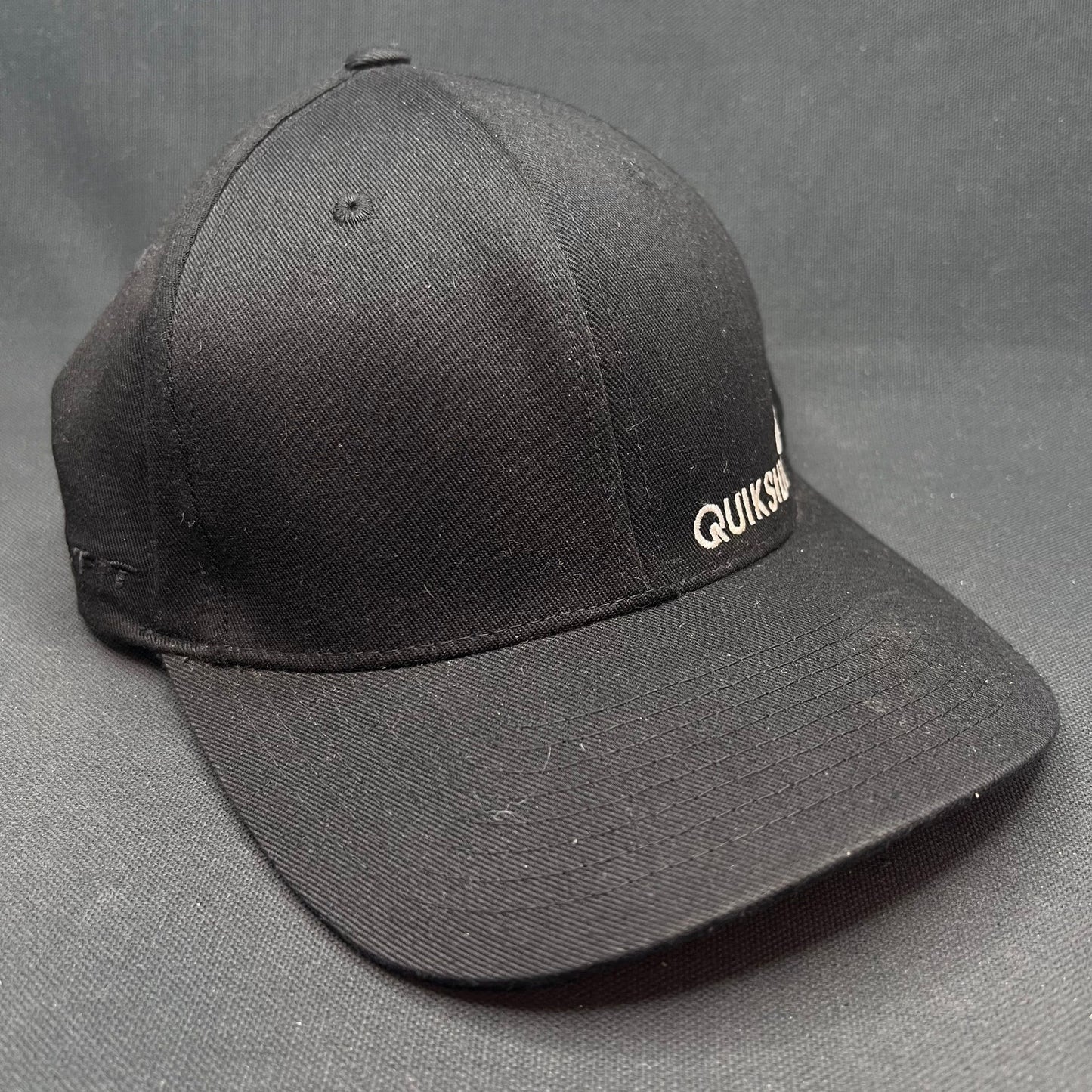 Y2K Quiksilver Flexfit Fitted Hat Black Surf Skate Cap L/XL