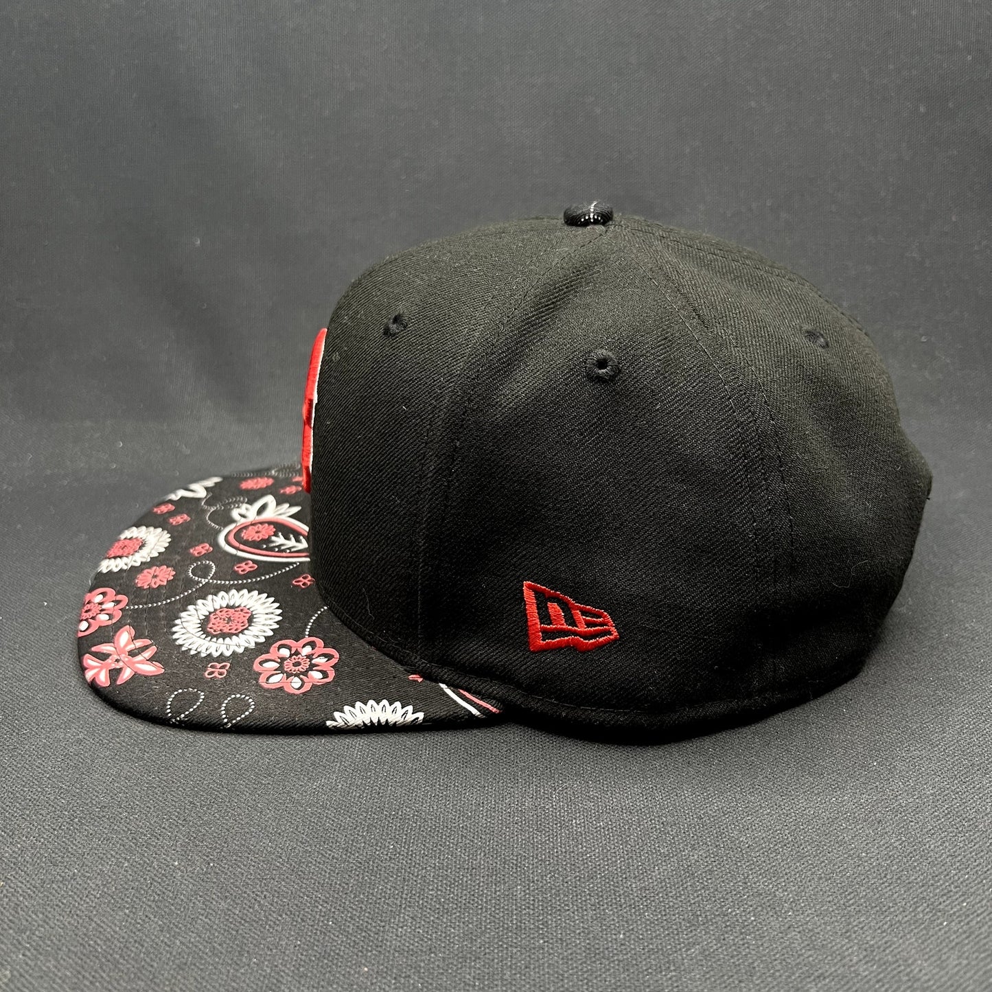 New Era Boston Red Sox Snapback Hat Floral Paisley Brim 9FIFTY