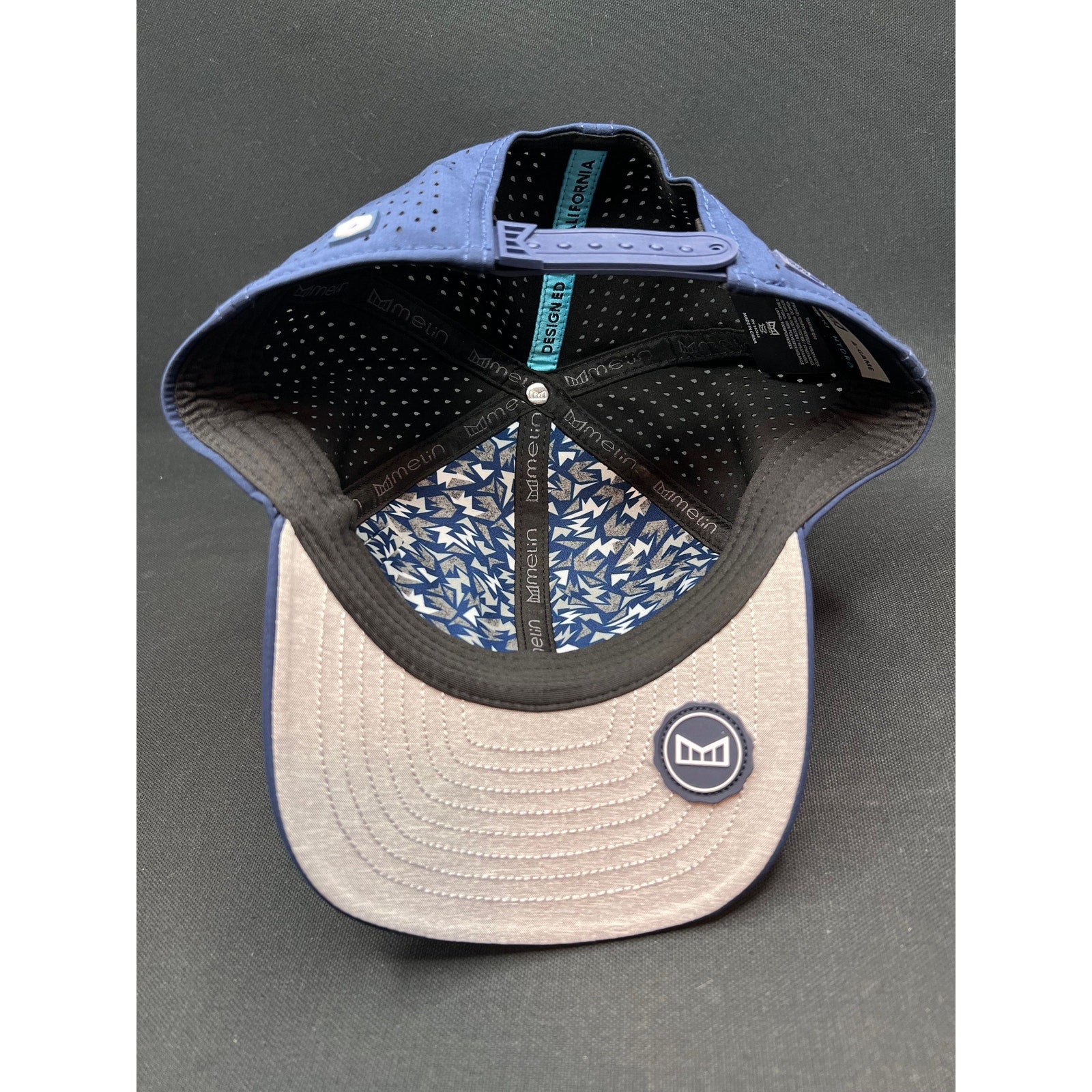 Melin x Liquid I.V. HYDRO A-Game Snapback Hat – Navy – Excellent Condition