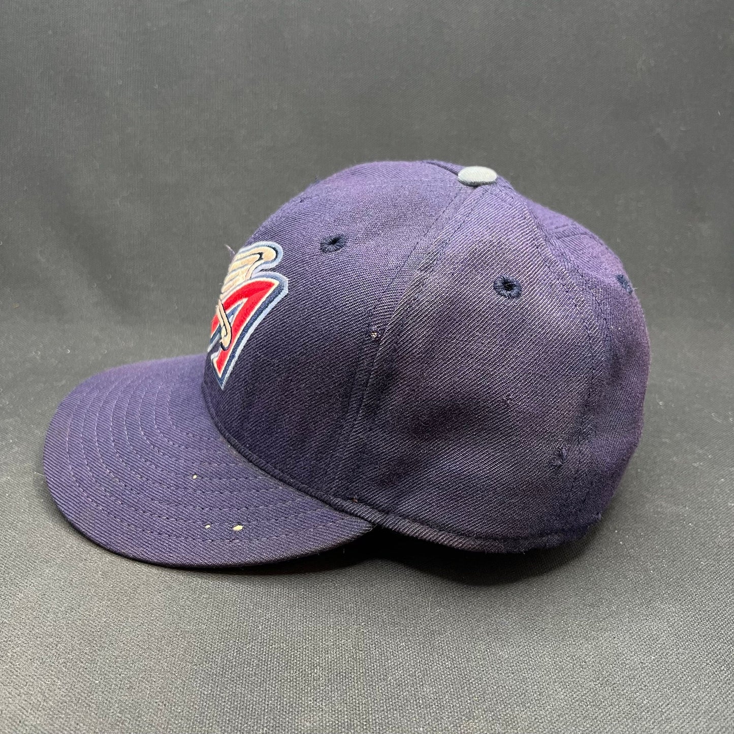 Vintage New Era 5950 Angels Fitted Hat 7 1/4 Diamond Collection Well Worn