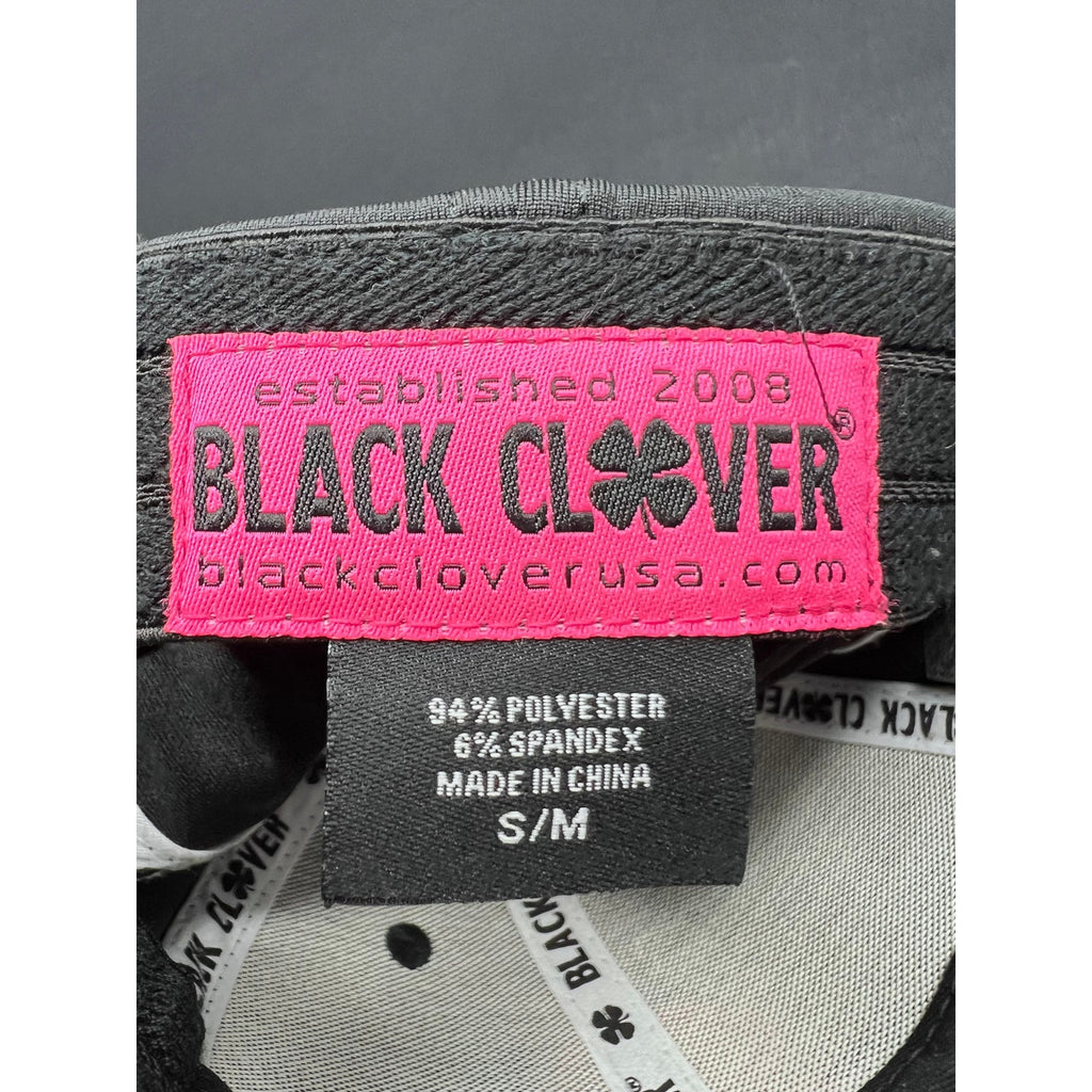Black Clover “Live Lucky” Valley Inn Hat – Black & Pink 4-Leaf Clover S/M