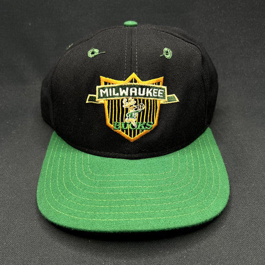 Vintage Milwaukee Bucks NBA Snapback Hat New Era USA Made Pro Design