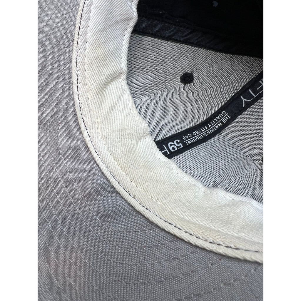 Vintage Cleveland Indians Chief Wahoo Hat New Era 59FIFTY 7¼ Diamond Collection