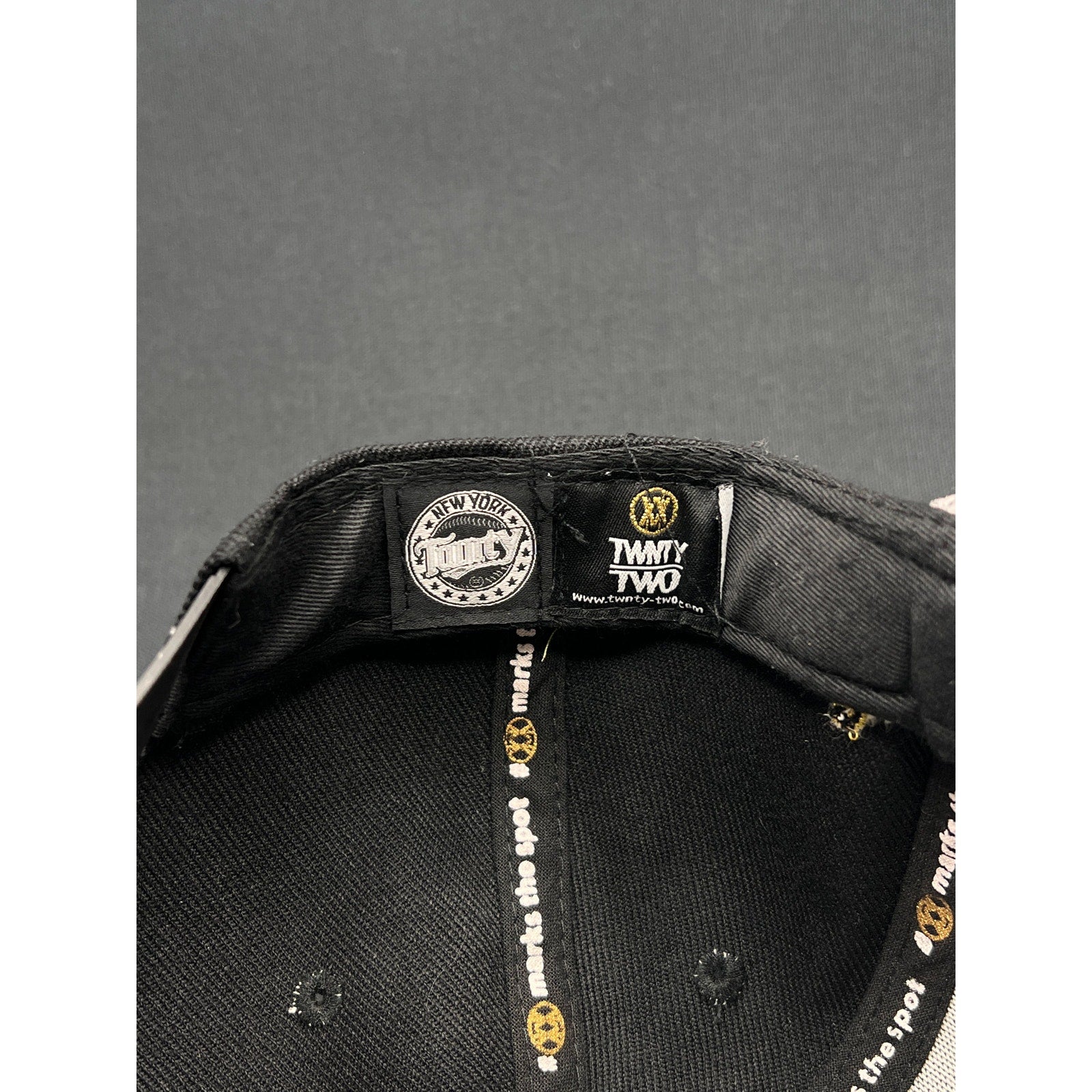 Vintage 2017 XXL Freshman Class Snapback Hat – TWNTY TWO Collab Black/Gold