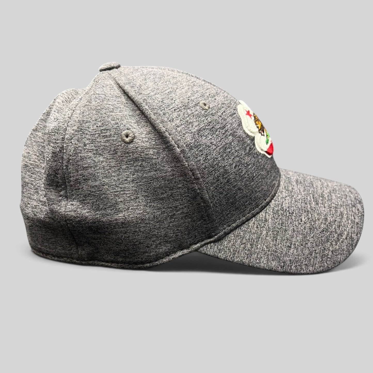 Raree Finds Black Clover heather gray performance golf cap with California bear clover logo and red undervisor