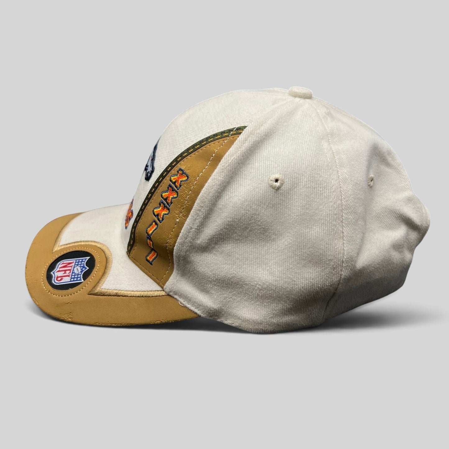 Raree Finds vintage Denver Broncos Super Bowl XXXII snapback hat with tan accents, NFL shield, and embroidered logo.