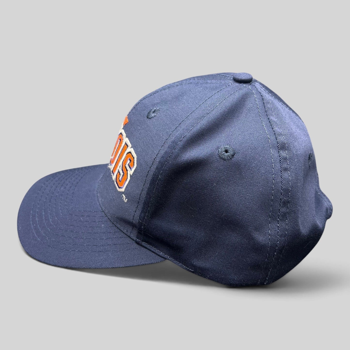 Raree Finds vintage University of Illinois Sports Specialties navy cotton snapback hat with orange embroidery