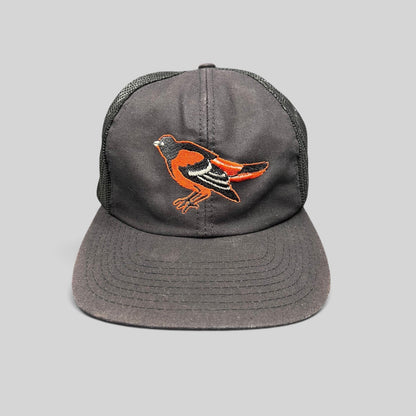 Raree Finds vintage 1980s Baltimore Orioles black mesh back snapback hat with embroidered team logo and green underbrim