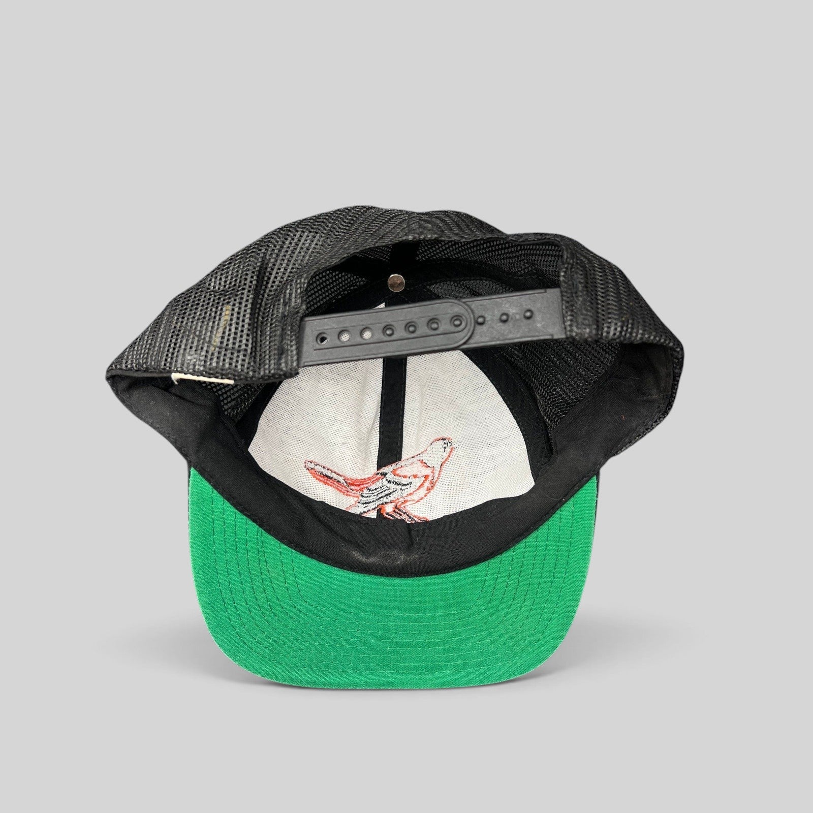 Raree Finds vintage 1980s Baltimore Orioles snapback hat with black mesh back and green underbrim